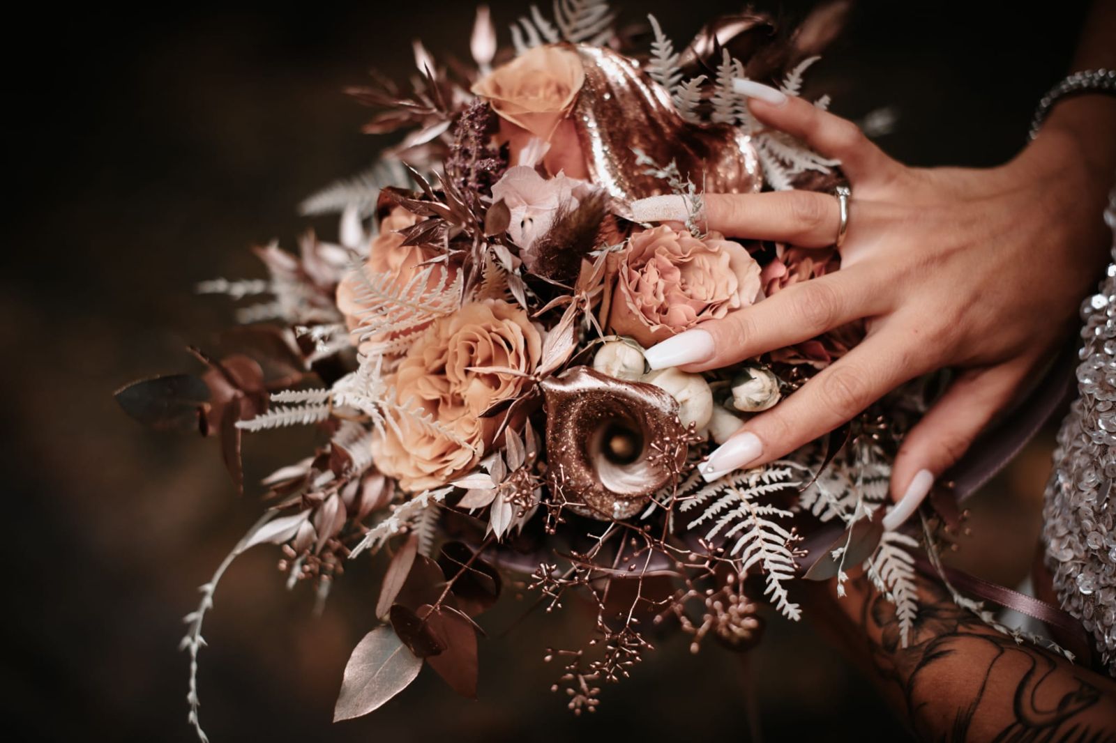 Bouquet de mariée en fleurs séchées