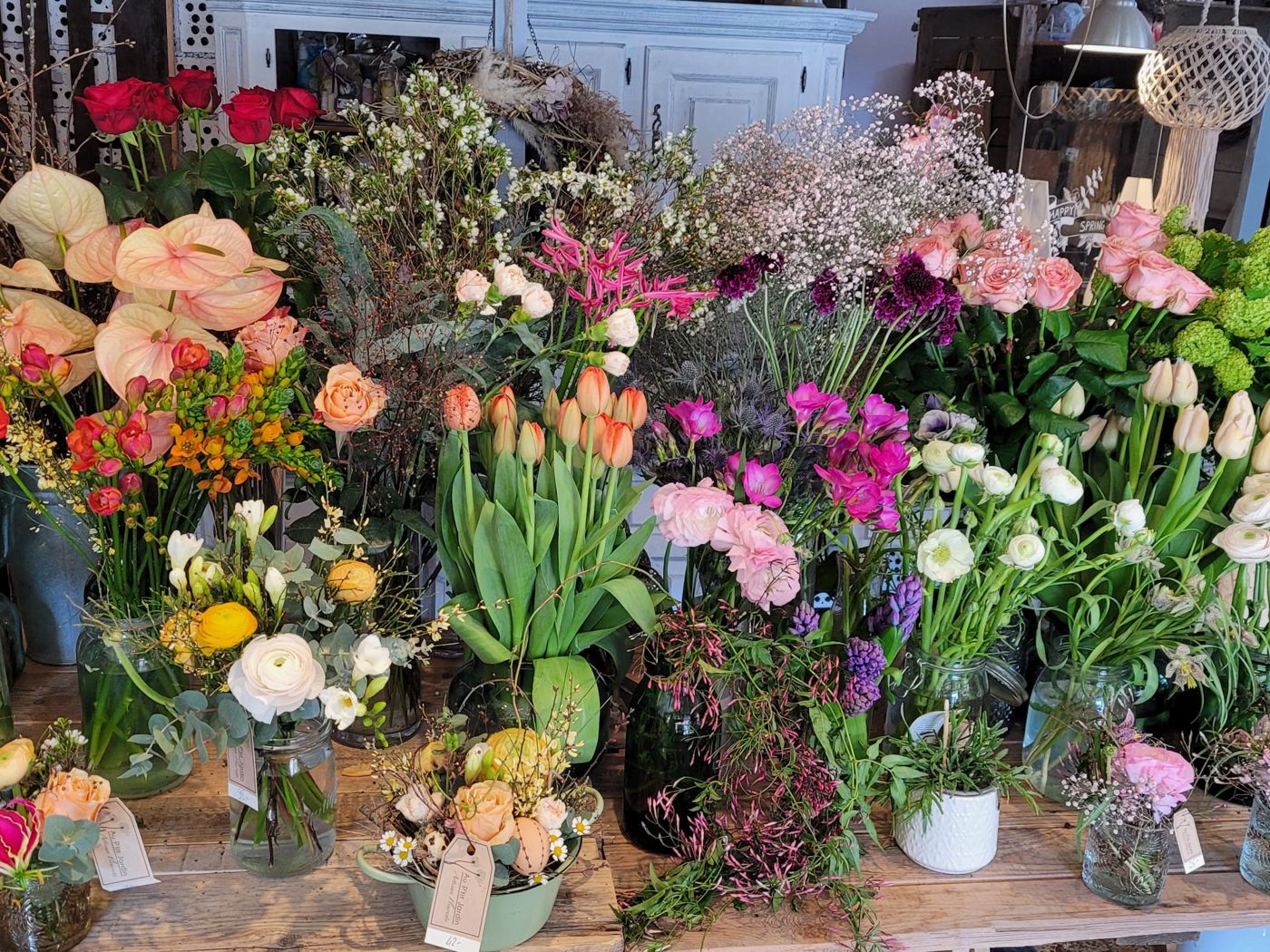 Fleurs de saison au magasin